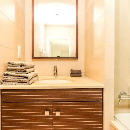 In Luxury With Amazing Sea View *